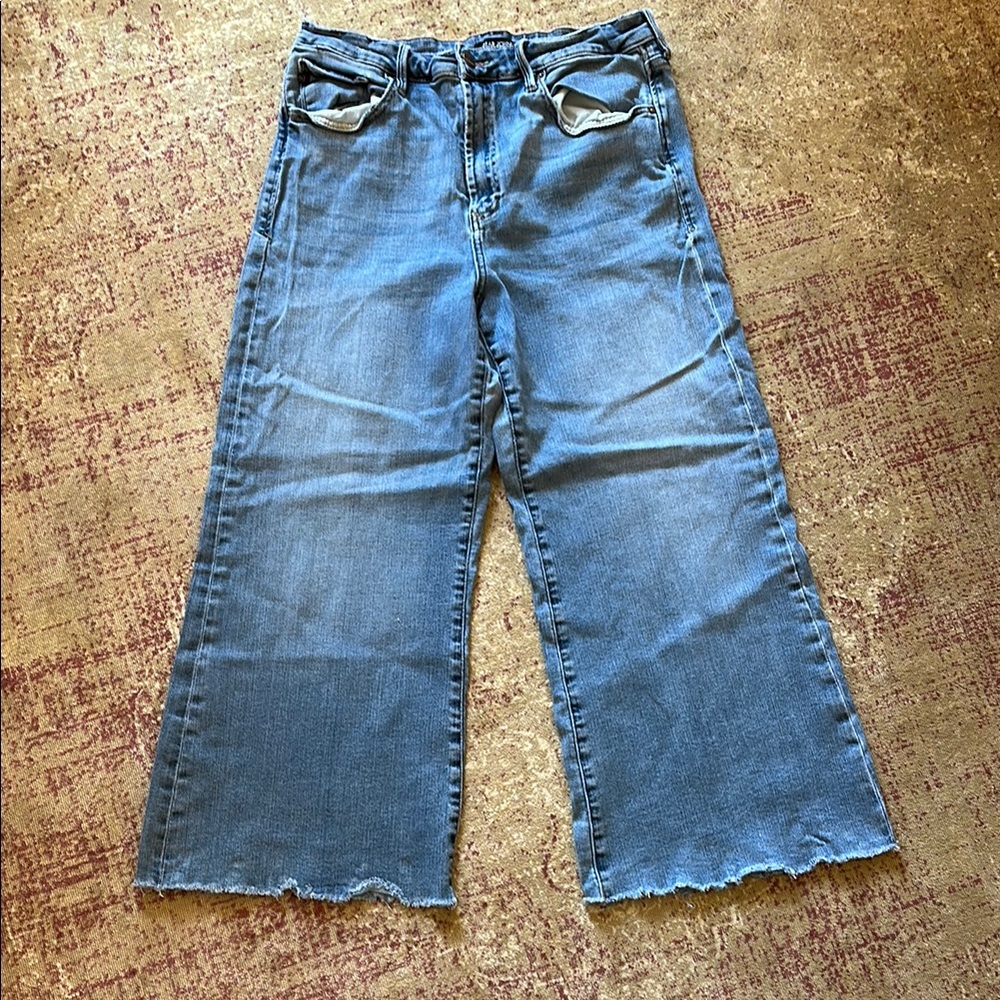 Used Dear John Women's Wide-Leg Stretchy Blue Jeans Size 31 Short